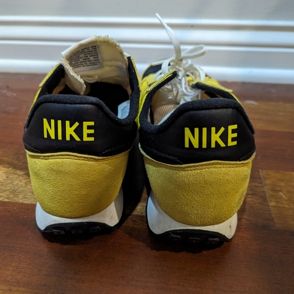 Nike Challenger OG Opti Yellow Size 11 CW7645-700 - Picture 8 of 8